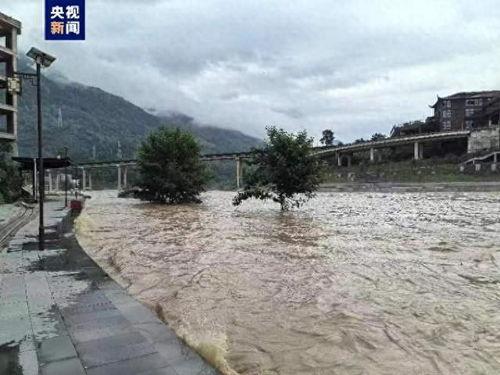 重庆洪水最新爆料,全力抗洪，守护家园安全